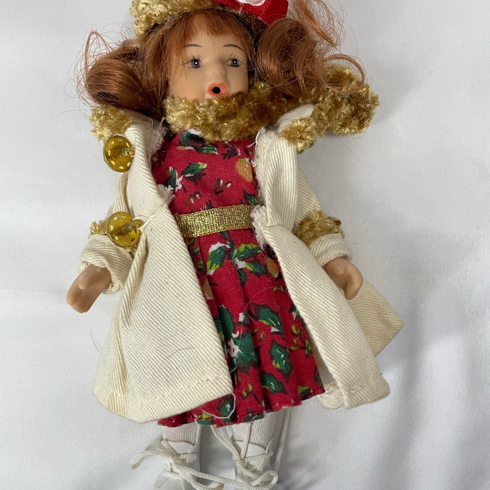 Vintage Barbara Lee Porcelain Dolls Sweet Petite Collection Christmas Ornaments - Picture 6 of 9